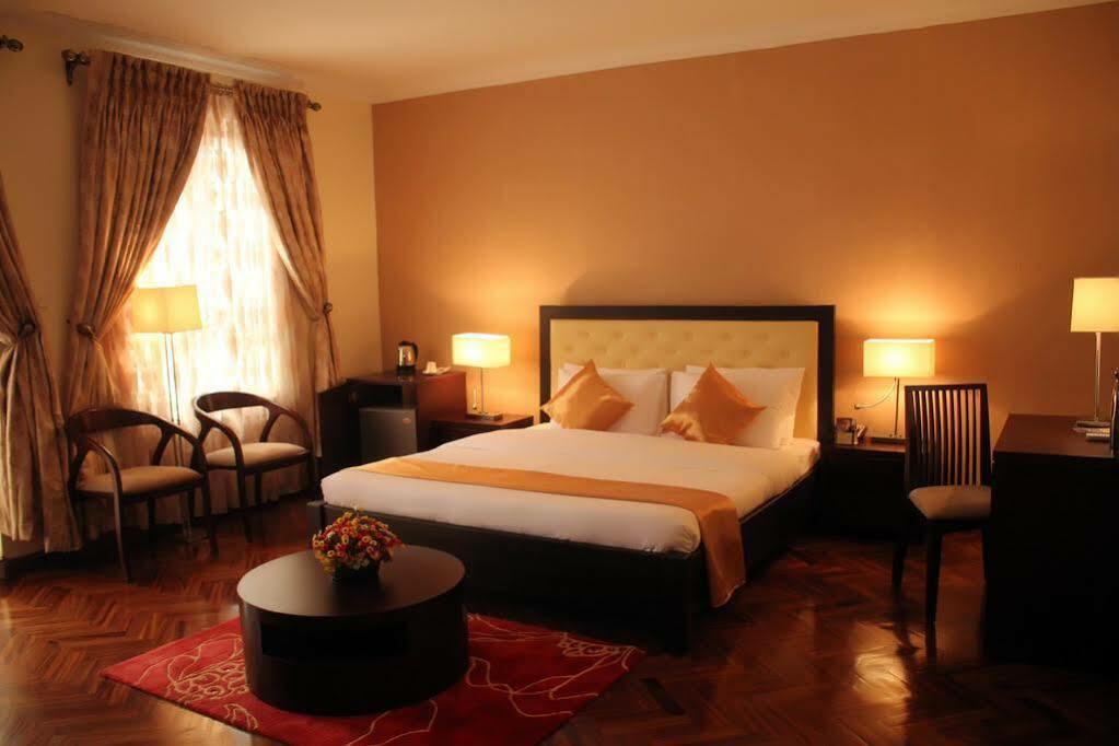 Watercress Hotels And Event Ikeja Extérieur photo