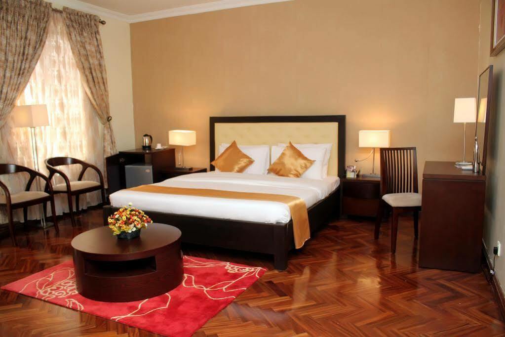 Watercress Hotels And Event Ikeja Extérieur photo